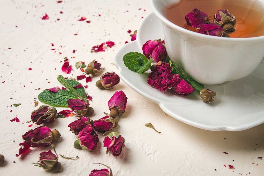 Les bienfaits de la tisane aux pétales de rose