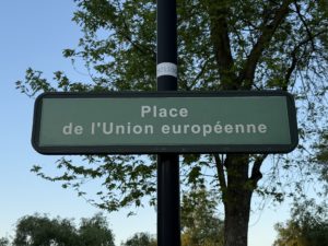 La montée du souverainisme : quatre énarques se positionnent face à l’Union européenne