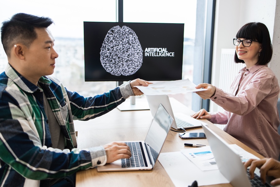 Intelligence artificielle générative et propagande : comment la censure est intégrée au code