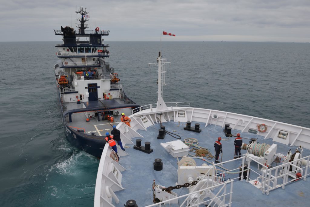 Des marins hors pair sauvent les bateaux en détresse près des côtes bretonnes