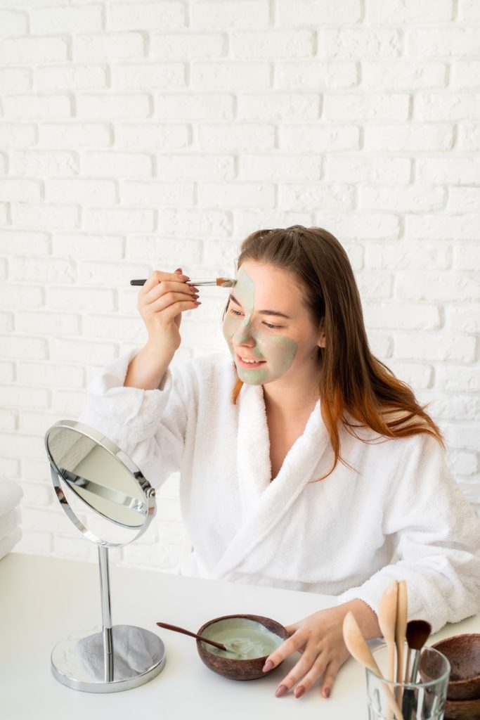 Terre à foulon : le secret de la nature pour une peau et des cheveux magnifiques