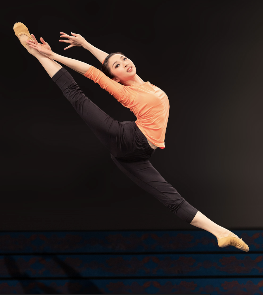Juges au concours mondial de danse classique chinoise 
