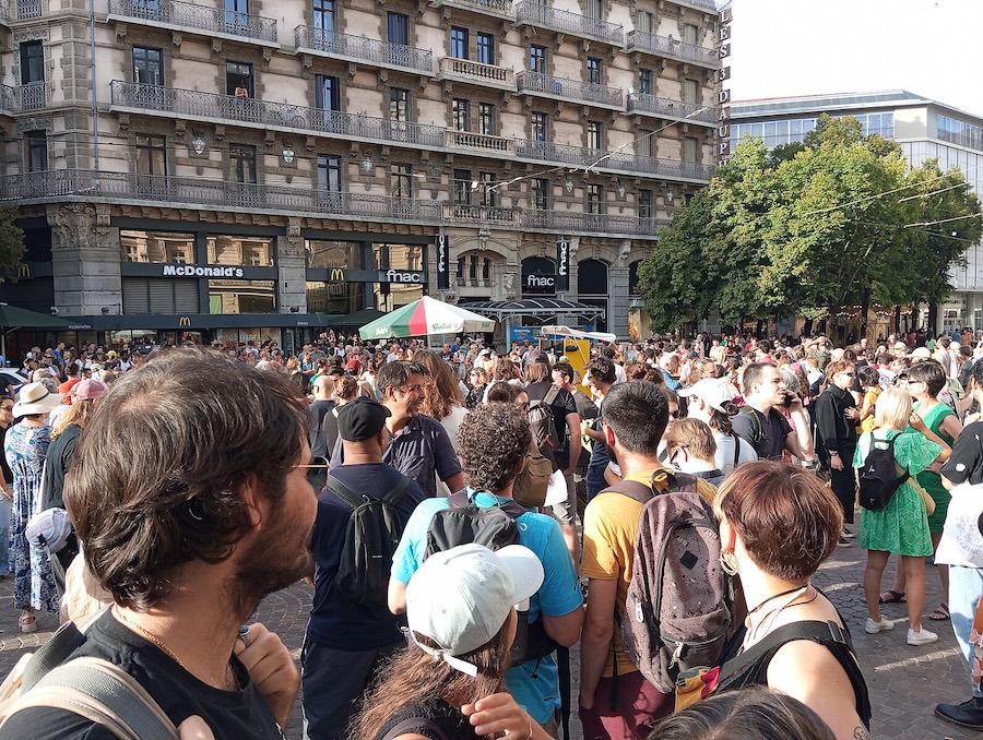 La présidence d’Emmanuel Macron est en mode survie : comment la paralysie politique de la France a-t-elle pu s’aggraver à ce point