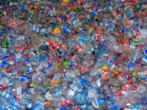 Un nouveau type de tamis détecte plus facilement que jamais les plus petits morceaux de plastique dans l’environnement