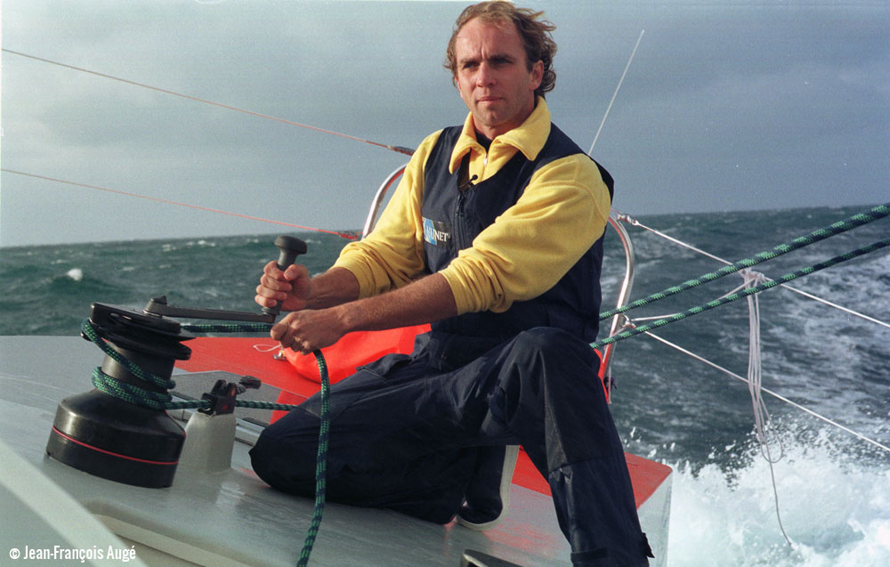 Le tour du monde à la voile contre vents et marées