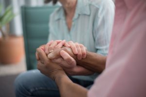 Comment prendre soin de la personne âgée : l’Association GRAN MOUN GWADLOUP prend la parole
