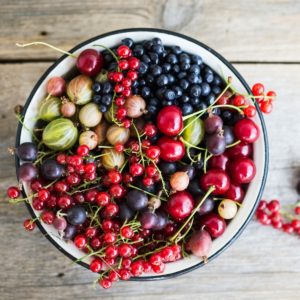 Détox du sucre, réduction des glucides, un médecin explique pourquoi vous devriez maintenir les fruits au menu
