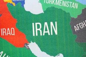 L’Iran au bord du gouffre : les manifestations font rage alors que le rial s’effondre