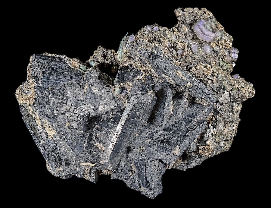 Des appétits militaires à ceux des multinationales, l’épopée de la mine de lithium d’Échassières
