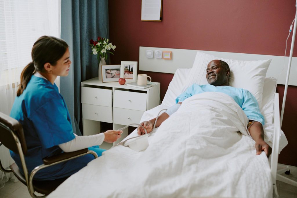 Un marathon en robe de bal pour promouvoir les soins palliatifs