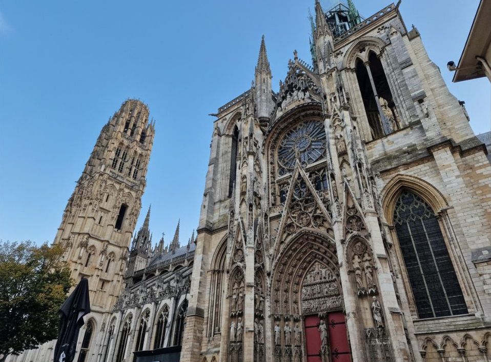 Rouen, entre dentelle de pierre et temps suspendu