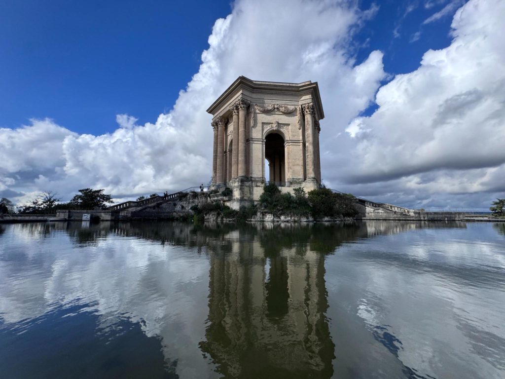 Découvrir Montpellier de la place de la Comédie au Peyrou