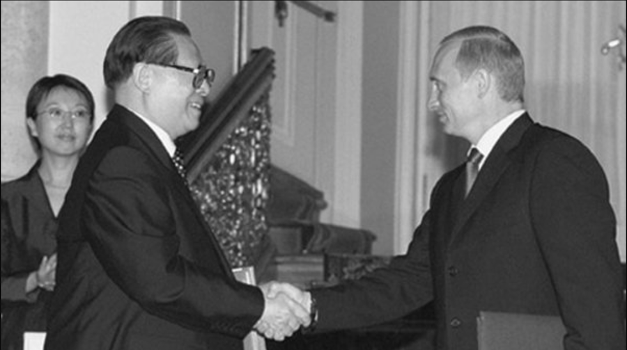 De la manifestation pacifique à la répression nationale : l’héritage du 25 avril 1999