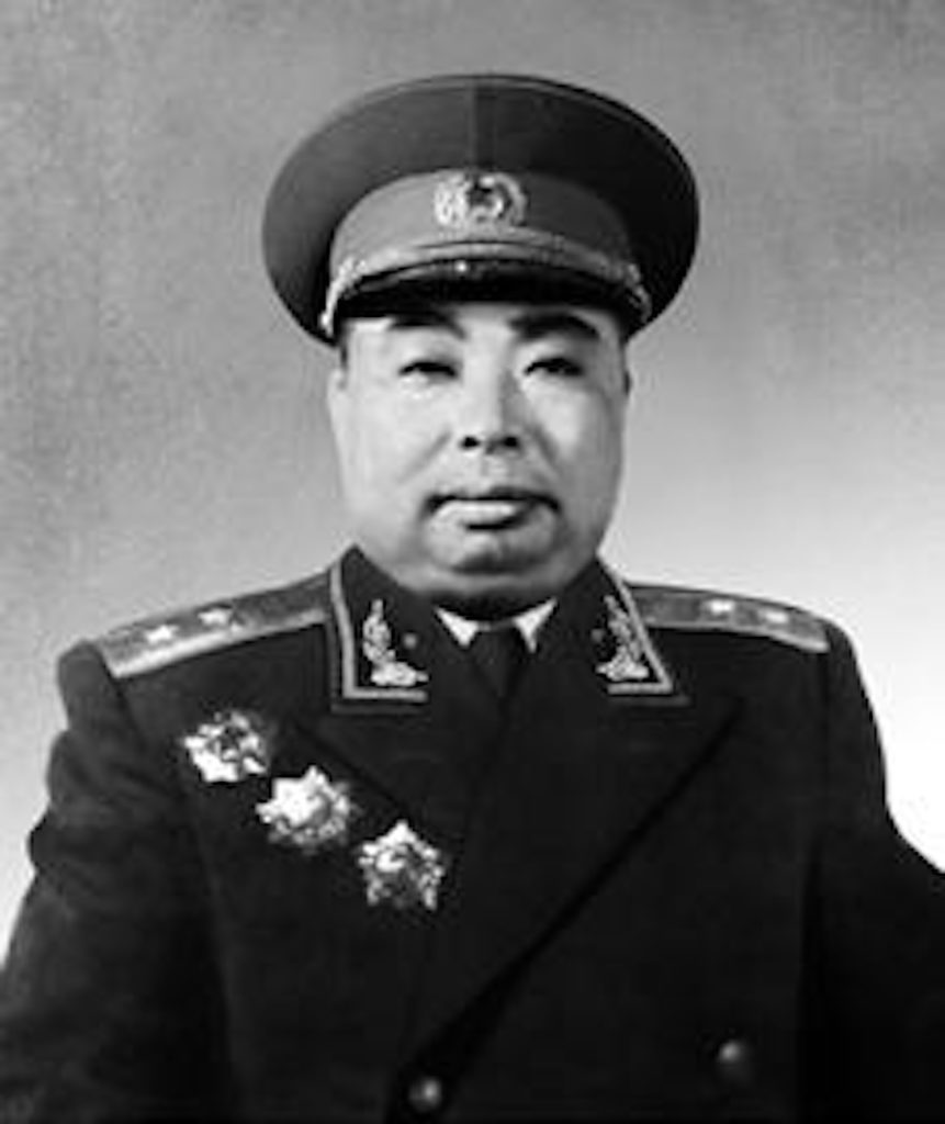 Au cœur du cercle restreint de Mao : les Trois Regrets de Tan Zhenlin 
