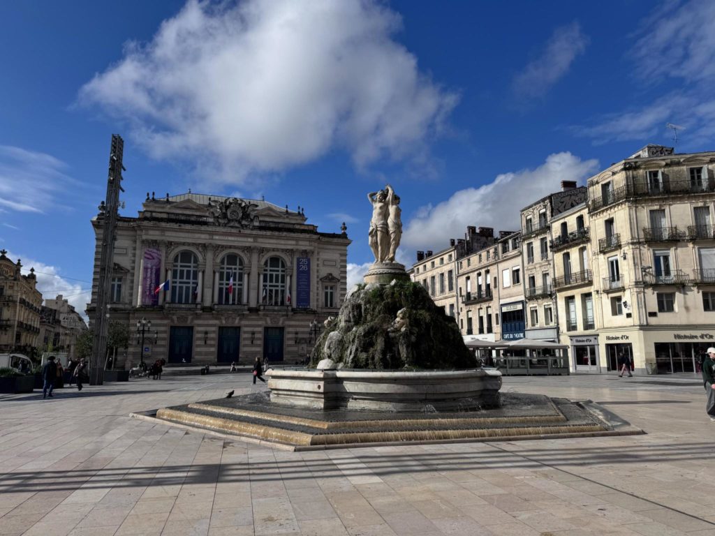 Découvrir Montpellier de la place de la Comédie au Peyrou