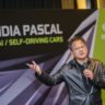 Le PDG de Nvidia, Jensen Huang, confronté à un vif débat concernant les exportations de puces d’IA vers la Chine, sur fond de préoccupations sécuritaires