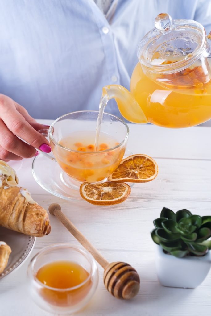 Thé au miel et au pamplemousse : une alternative apaisante
