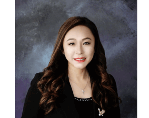 Pour avoir agi comme agent du PCC aux États-Unis, Eileen Wang, maire de Californie, plaide coupable