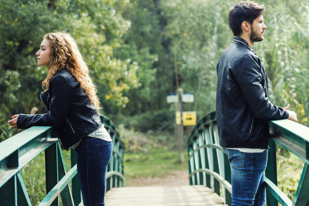 Une stratégie de communication dans le mariage pour prendre les décisions majeures vraiment à deux
