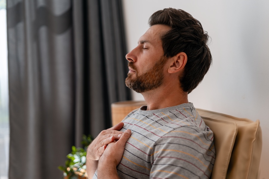 La respiration consciente peut réduire l’anxiété et la dépression – quelques conseils pour y parvenir