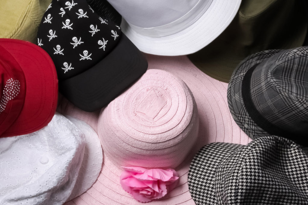 Le port du chapeau : entre mode, identité et langage social