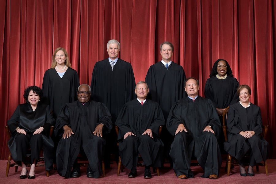 La Cour suprême des États-Unis ouvre la porte à un futur débat sur le droit du sol