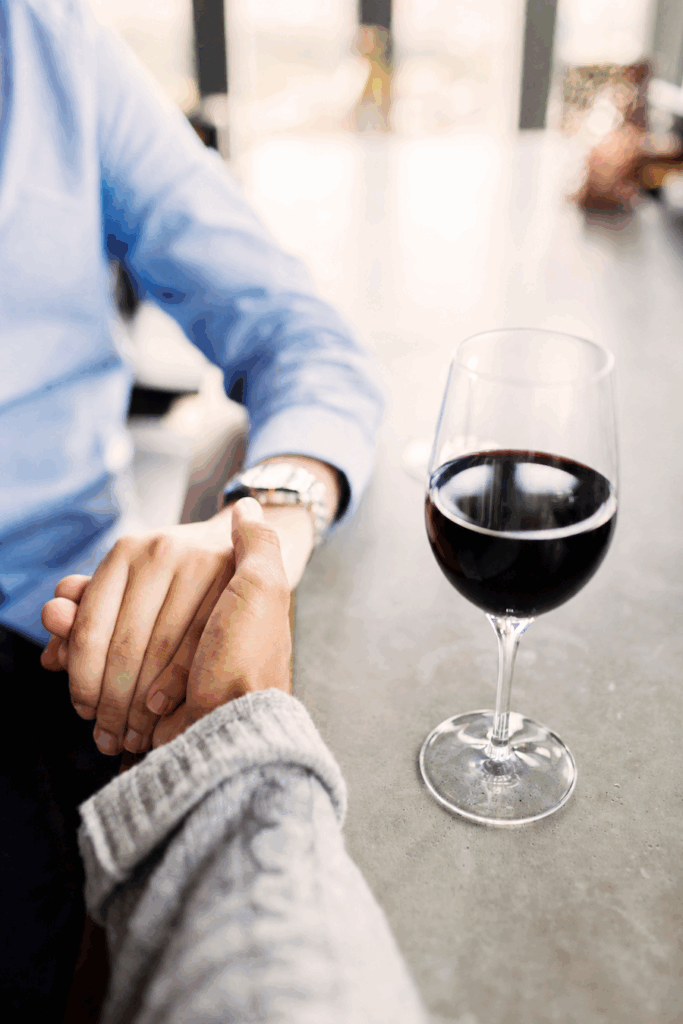 L’alcool provoque le cancer, un seul verre peut augmenter le risque : un biologiste du cancer explique pourquoi
