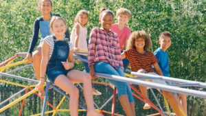 Comment une mère avisée élève des enfants indépendants et résilients