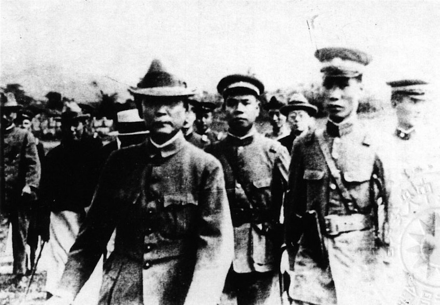 Pourquoi le fondateur de la République de Chine s’est-il tourné vers les Soviétiques 
