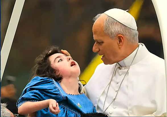 Le pape Léon XIV et les jeunes chrétiens de France ont mis du baume au cœur des Français
