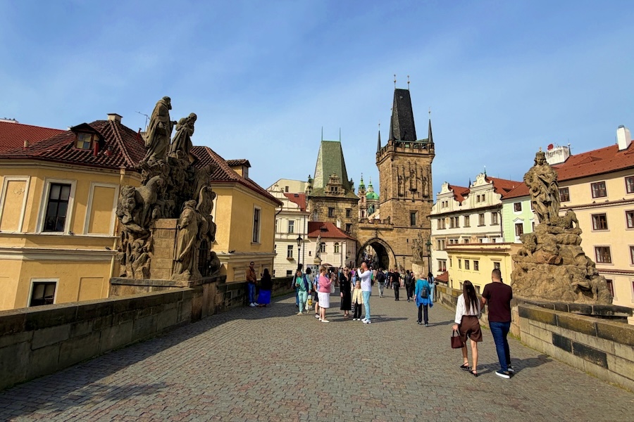 À la découverte de Prague : le pont Charles et la Vltava